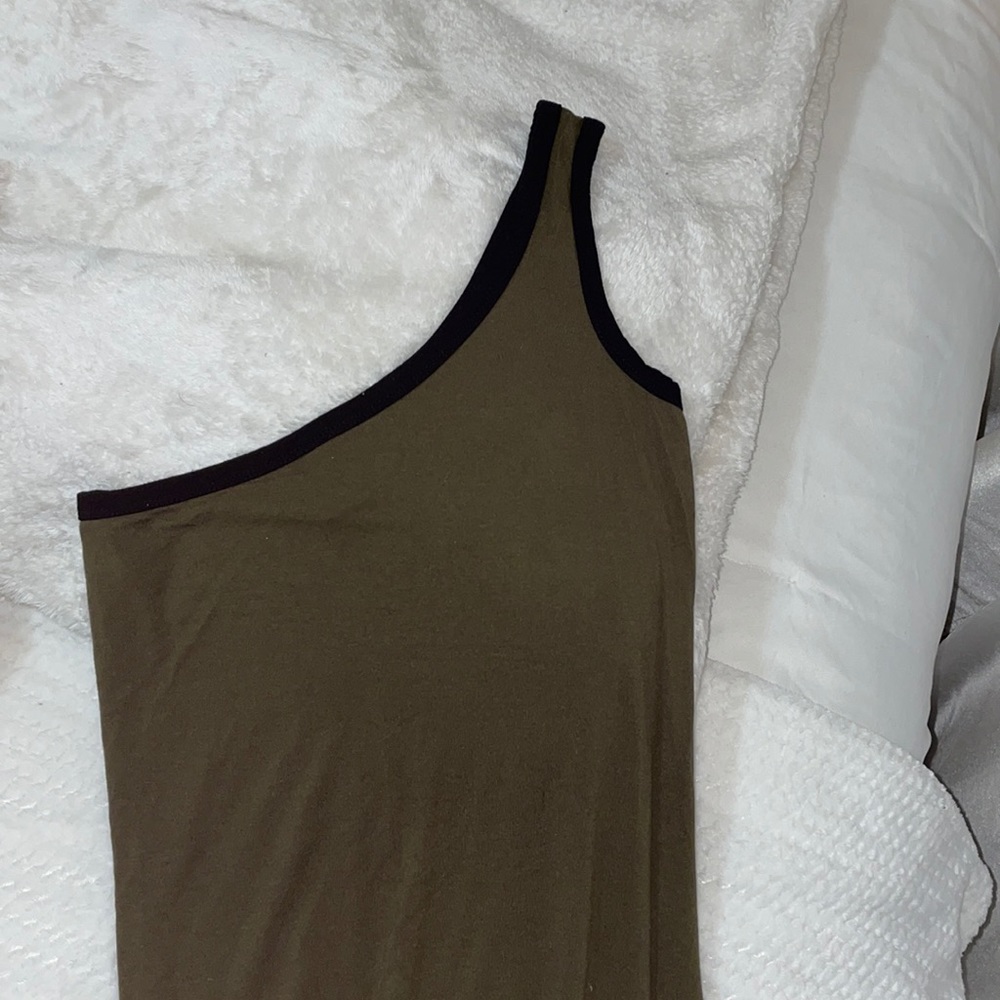 One shoulder dress
